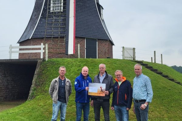 Donatie voor Molen Hermien